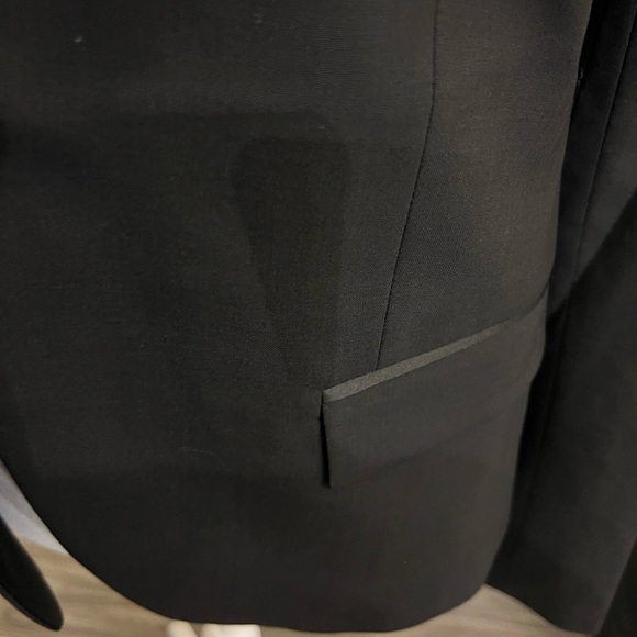 Theory Black Tailored Blazer with Notched Lapels - Picture 11 of 12